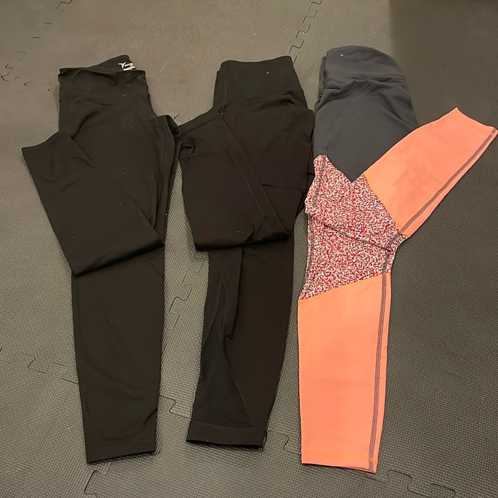 MOVING SALE ALL MUST GO: Old Navy legging bundle!